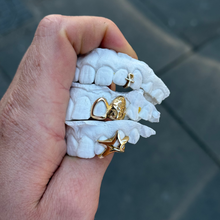 Load image into Gallery viewer, 2 Tooth Star Grillz
